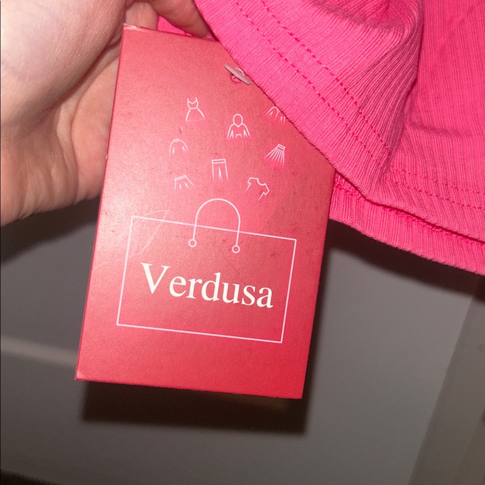 NWT Verdusa One Shoulder Crop Top Pink - Medium - Picture 2 of 5